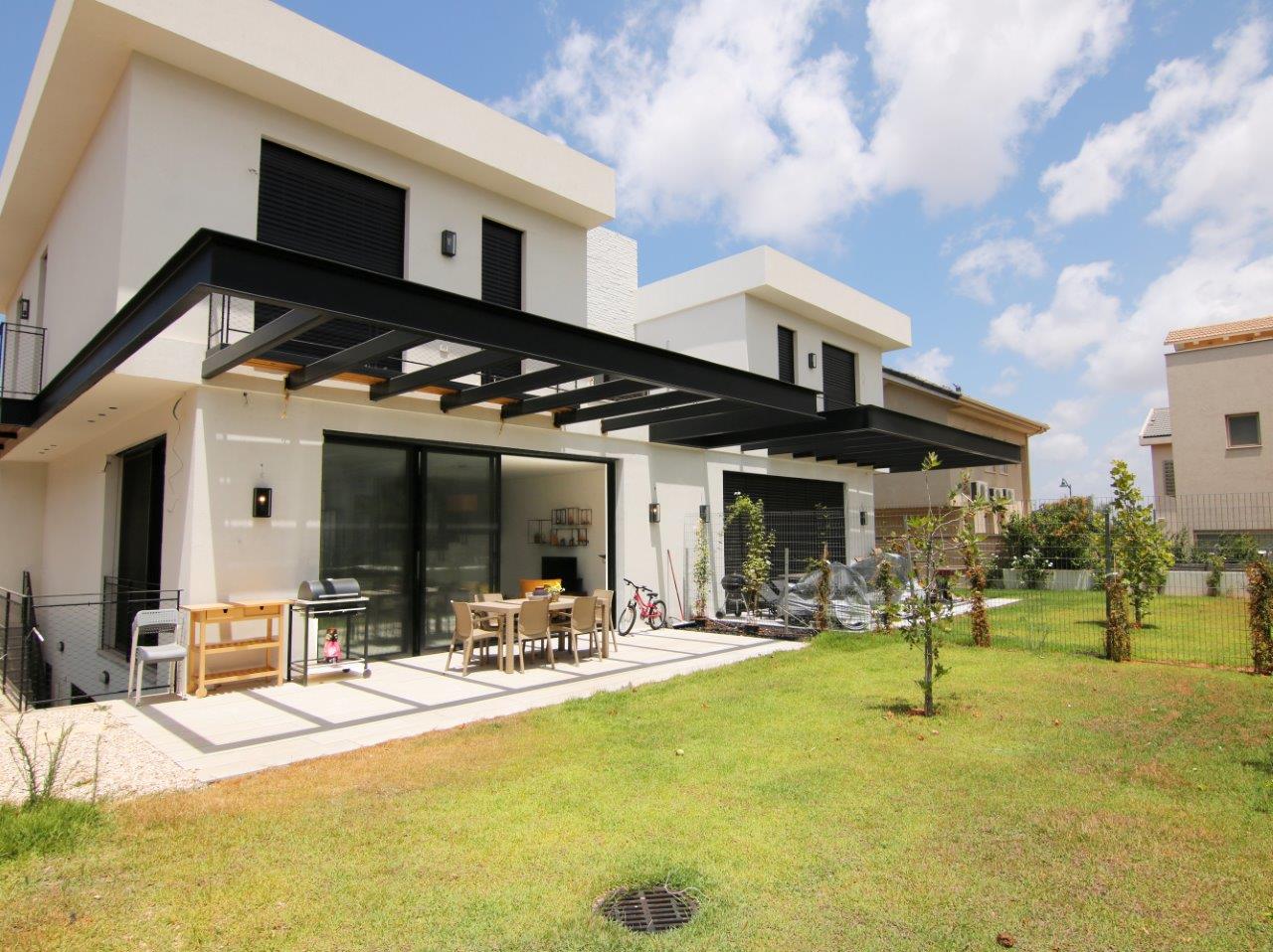 דו משפחתי באבן יהודה